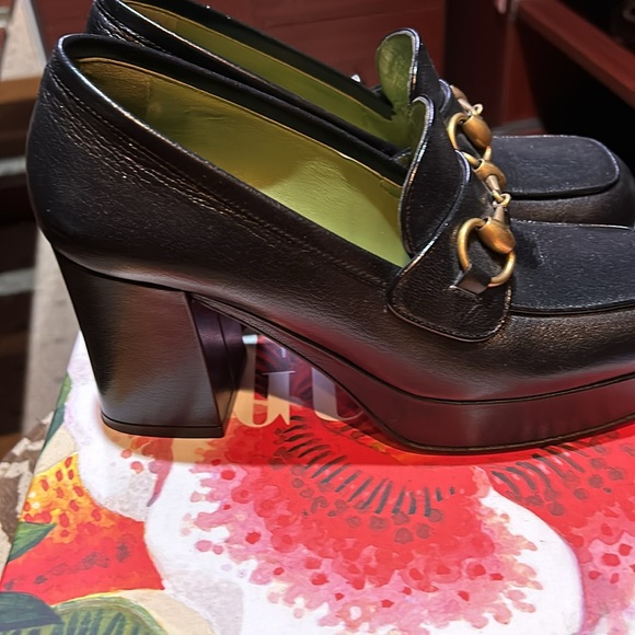 GUCCI Quentin Logo Pump Loafers - Picture 3 of 8